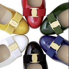 Up to 40% Off Salvatore Ferragamo Shoes Purchase @ Saks Fifth Avenue