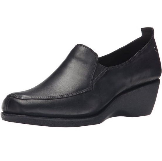 Hush Puppies Women's Vanna Cleary Flat $19.99 FREE Shipping on orders over $49