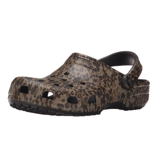 男女均可穿！卡洛馳crocs Leopard II 中性豹紋經典款洞洞鞋，現僅售$13.94