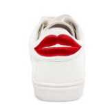史低價！收小眾潮鞋！ Betsey Johnson 紅唇小白鞋 現特價僅售$21.68