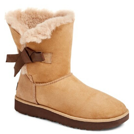 $150.71 ($224.95, 33% off) UGG® Classic Knot Short Boot @ Nordstrom