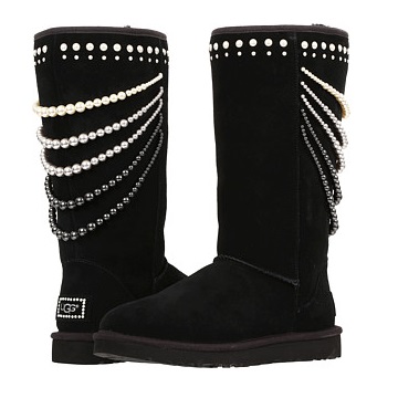 6PM：带上珍珠项链的雪地靴！ UGG Calais 女士黑色长款珍珠链雪地靴，原价$340.00，现仅售$169.99，免运费