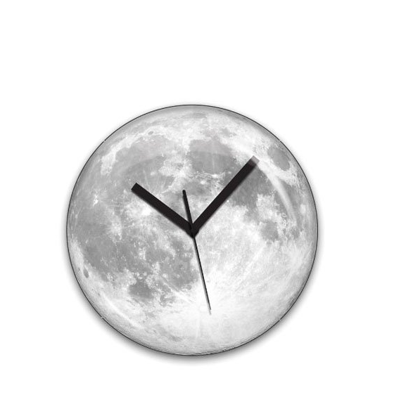 Kikkerland 创意夜光月亮挂钟，现仅售 $31.20，免运费！
