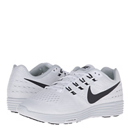 Nike耐克Lunartempo 2男士時尚輕量跑鞋 經典黑白配色 特價$50