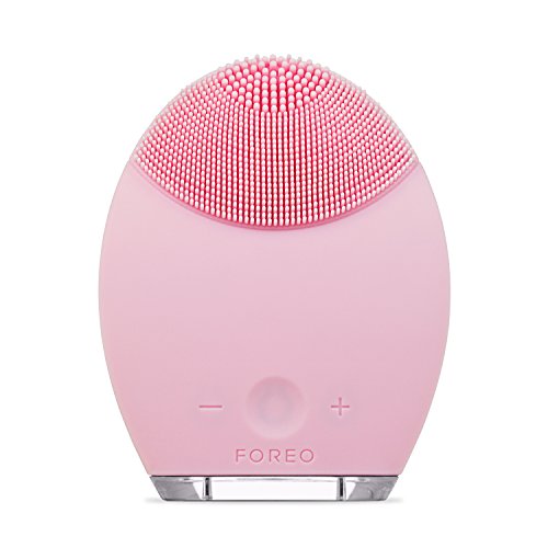 FOREO LUNA Face Exfoliator Brush and Silicone Cleansing Device for Combination Skin $118.30