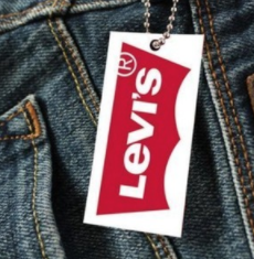 Macys.com 現有精選Levi's牛仔褲、服飾熱賣，低至4折