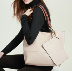 Up to 60% Off Calvin Klein Handbags Sale @ macys.com