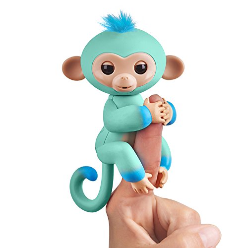 史低价！WowWee Fingerlings 双色调 指尖猴崽 电子宠物，现仅售 $6.97。多色同价！