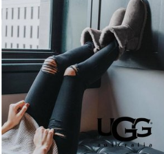 50% Off Select UGG Boots @ Saks Off 5th