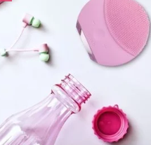 Lord + Taylor offers the FOREO Luna Mini 2 for $88.61