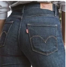 Levi's Women's Clothing Up to 50%
