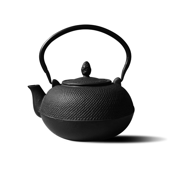 Old Dutch 鑄鐵茶壺，101 oz，現僅售$31.57，免運費。