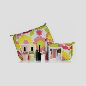 Clinique New! Spring 2012 Gift Set with 7 Daily Essentials $29.89 including shipping
