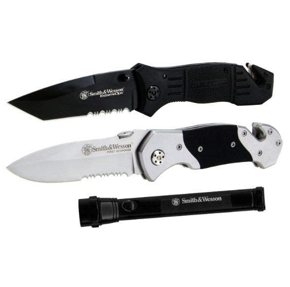 Smith and Wesson Tactical Knives and Flashlight Kit $22.99