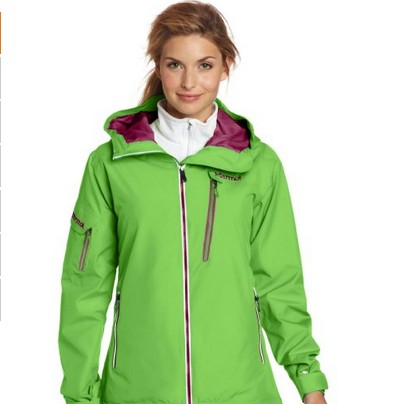 Marmot 土撥鼠女士運動員級防水速干頂級衝鋒衣 綠色款特價$243.00(46%)免運費 