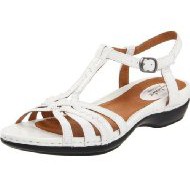 Amazon: Up to 40% Off Clarks women's sandals