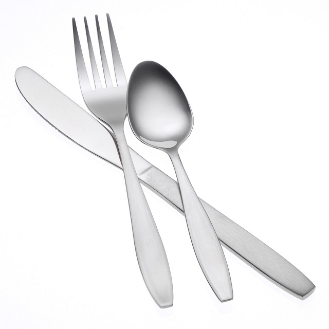72 Piece Delco by Oneida Service for 12 Stainless Flatware Midland Pattern, 84% off, only $19.99，free Expedited Shipping