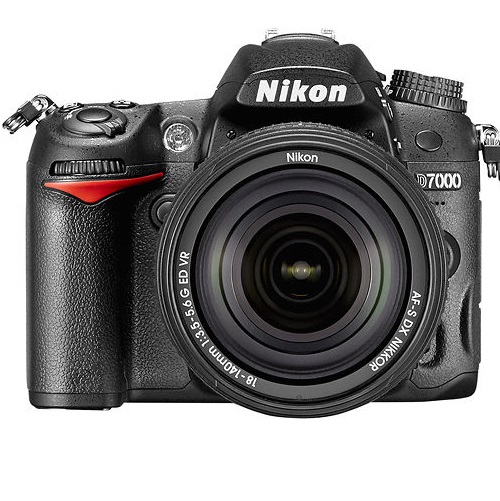 速搶！Nikon尼康 D7000帶18-140mm鏡頭單反套機，原$1,399.99，現使用折扣碼后僅售$579.99，免運費