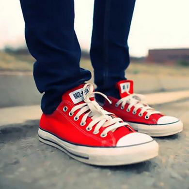 Macys offers Converse shoes up to 70%off