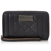 Marc by Marc Jacobs Moto Quilted菱格纹真皮手拿包$65.77 免运费