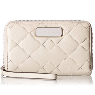 Marc by Marc Jacobs Sophisticato Crosby Quilt Leather Wingman Small Good Wallet  $69.34