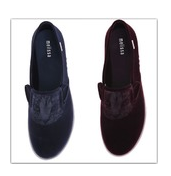 6PM.com: Melissa女款猫咪鞋，仅售$67.50+免运费