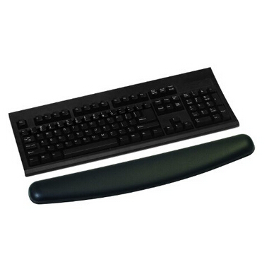 3M Gel Wrist Rest, Black Leatherette, 18 Inch Length, Antimicrobial Product Protection (WR309LE)  $10.79
